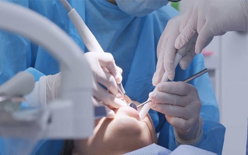Devo Dental Clinic nhổ răng khôn nhẹ nhàng