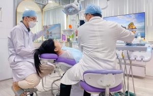 Khu vực điều trị với thiết bị hiện đại tại Nha khoa Trí Việt