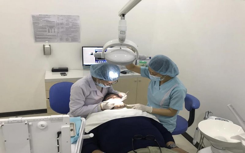 Không gian nha khoa chuyên sâu trồng răng tại Phú Nhuận